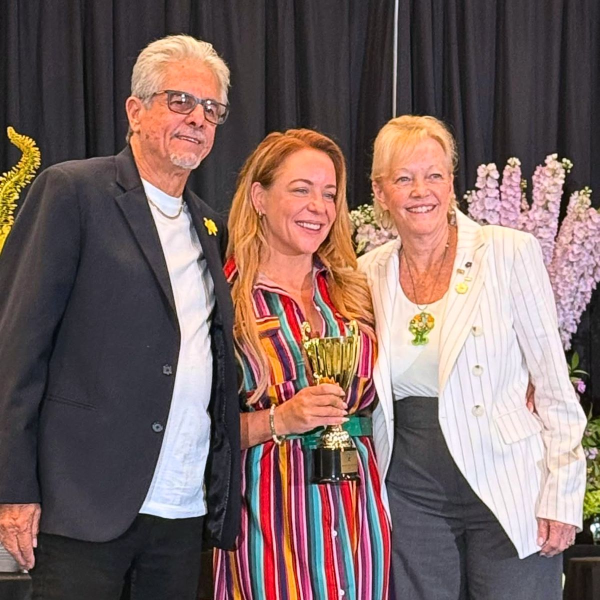 Jenny Ingrum, Gus and Deborah De La Flor