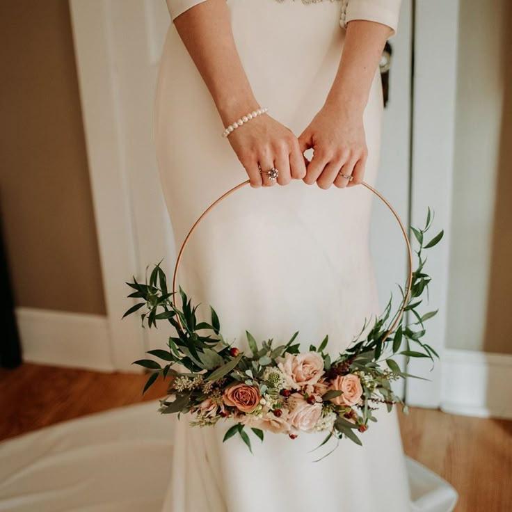 Hoop Bouquet Types Wedding Bouquets Hoop Bouquet Types Wedding Bouquets
