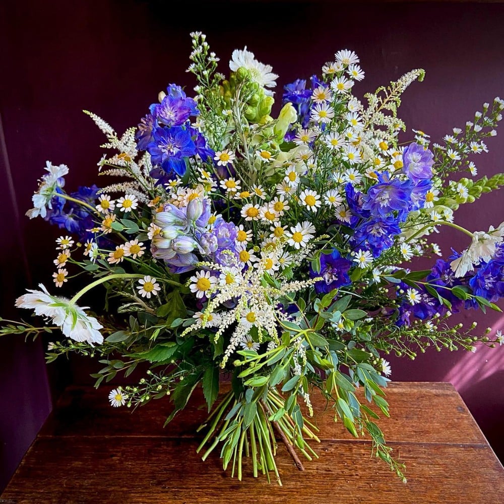 What Flowers Are Typical for Summer Bouquets?