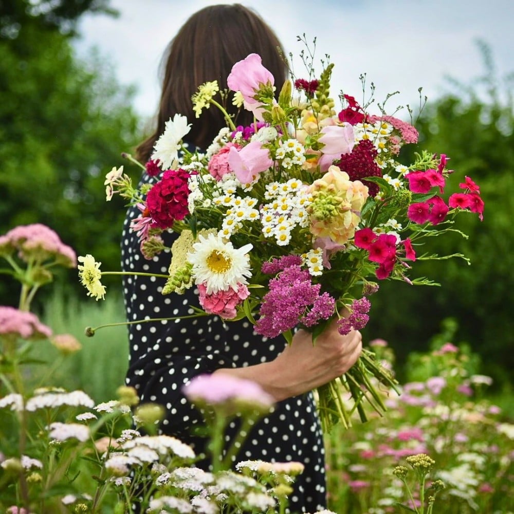 What Flowers Are Typical for Summer Bouquets?