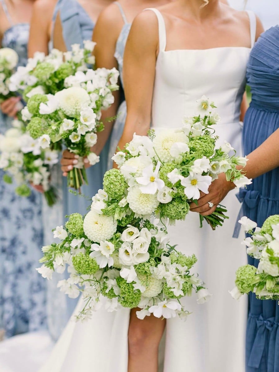 What Flowers Are Best for Summer Weddings?