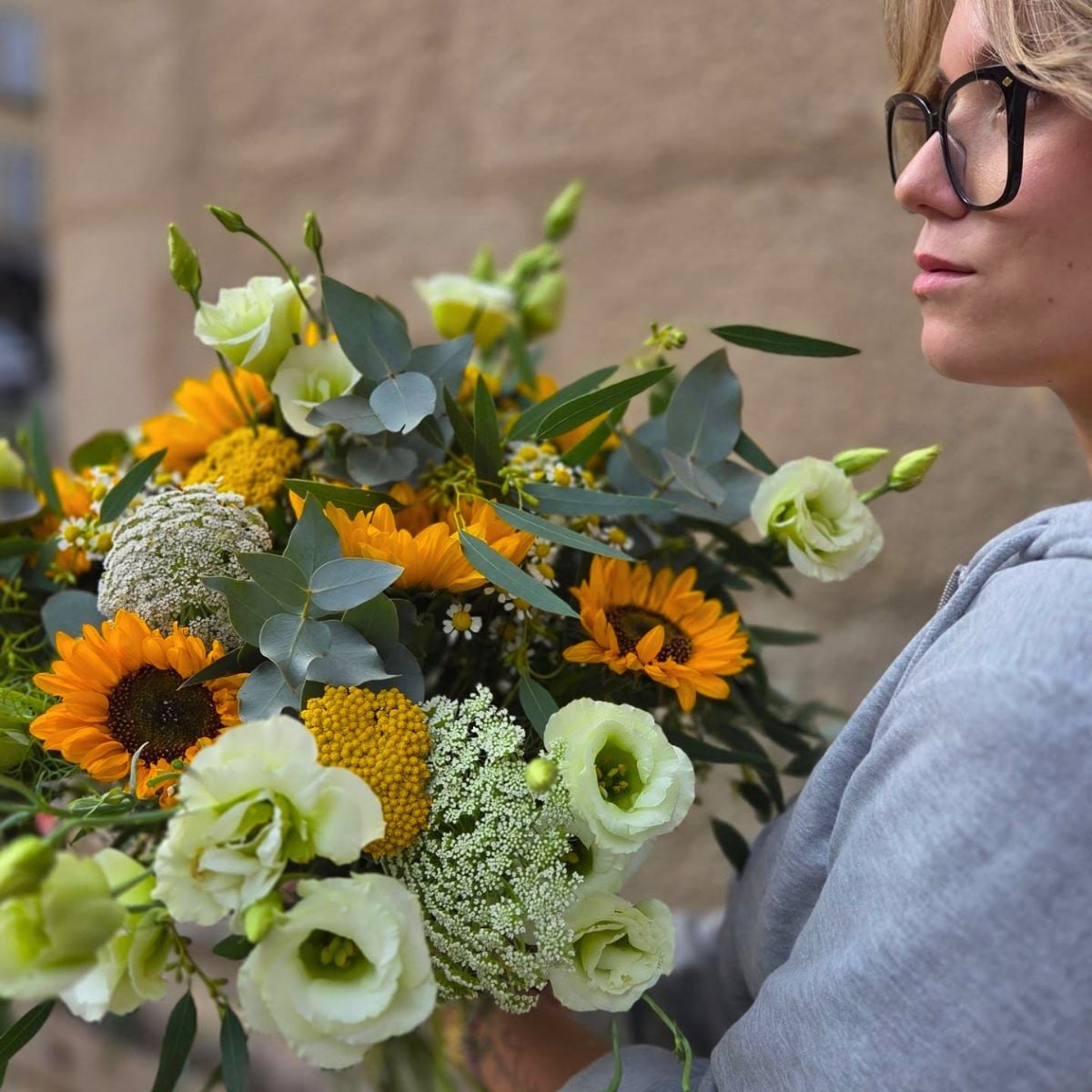 Sunflower design by maison_louis_fleuriste