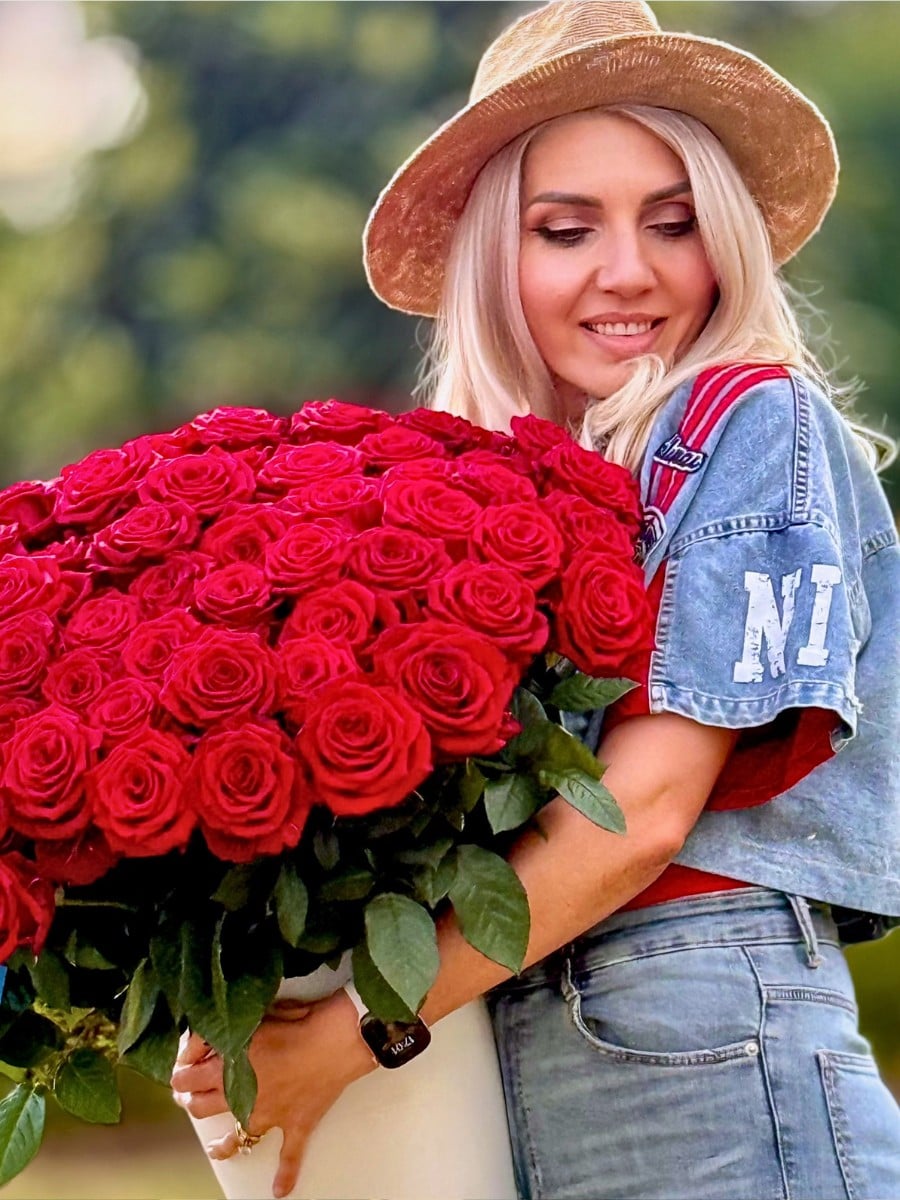 Breeder United Selection&rsquo;s Rose Red Love Is the Premium Red Rose You Need for the Wedding Season, Valentine&rsquo;s Day, Mother&rsquo;s Day and Other Celebrations