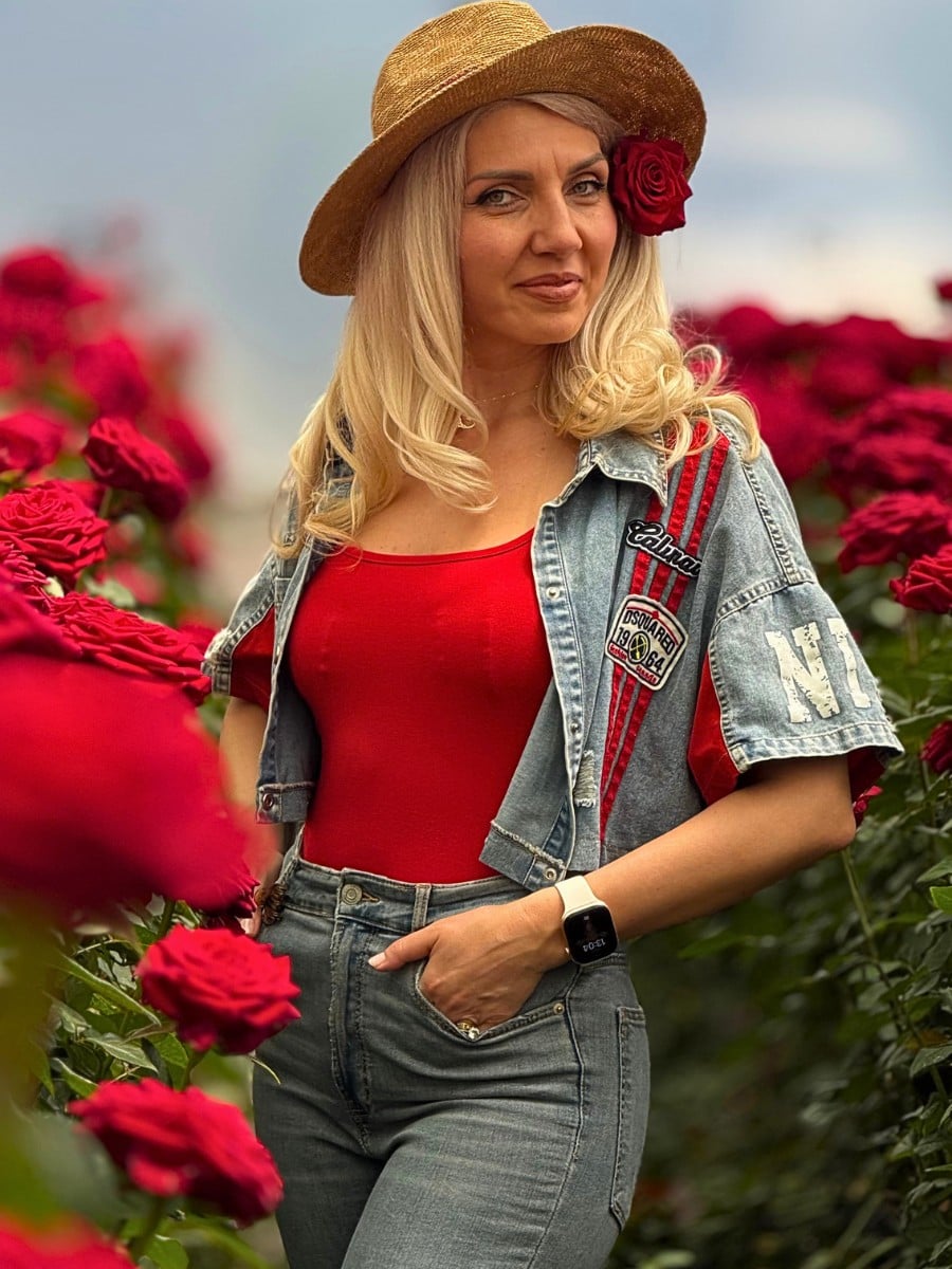Breeder United Selection&rsquo;s Rose Red Love Is the Premium Red Rose You Need for the Wedding Season, Valentine&rsquo;s Day, Mother&rsquo;s Day and Other Celebrations