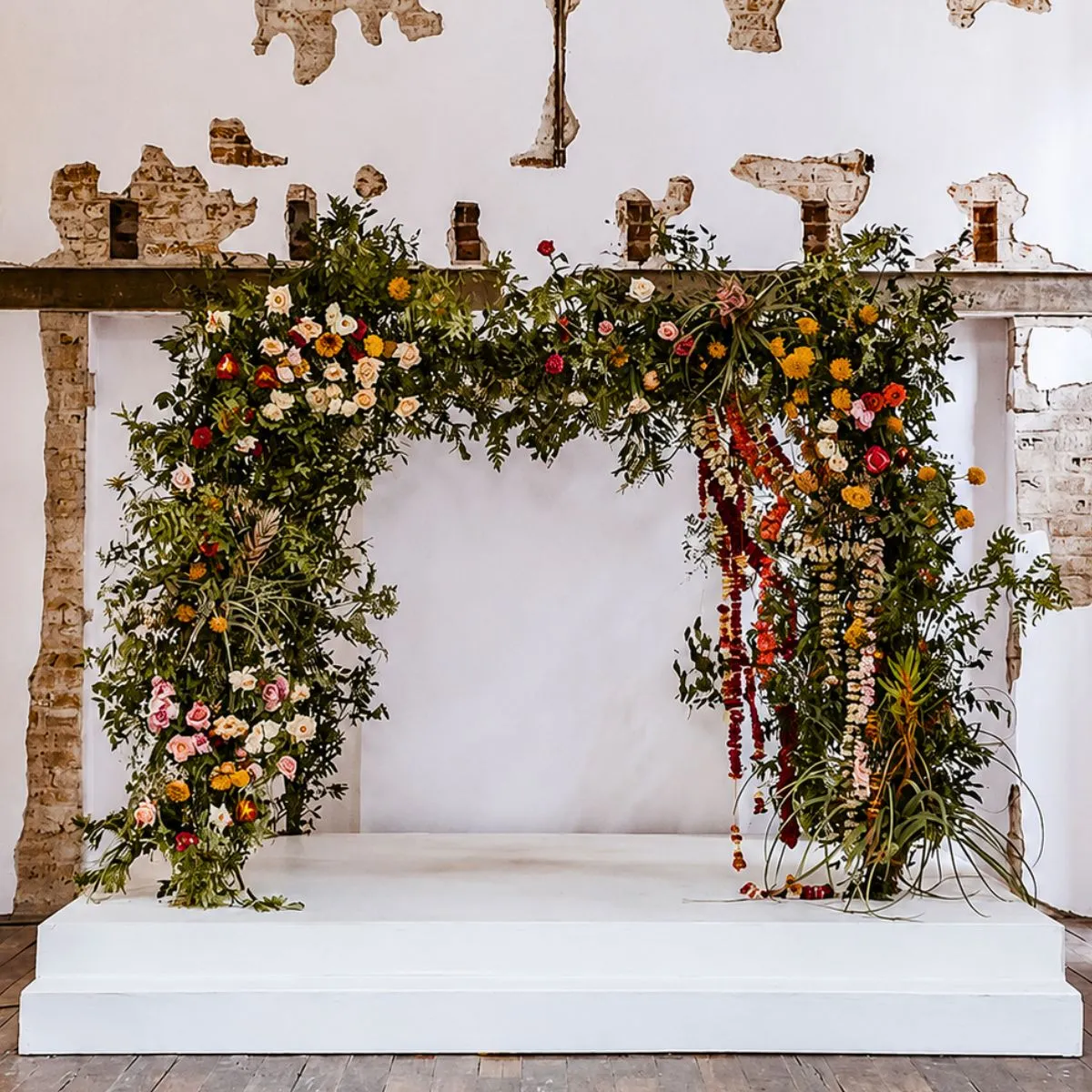 Agra Wool floraldesign with Sideau