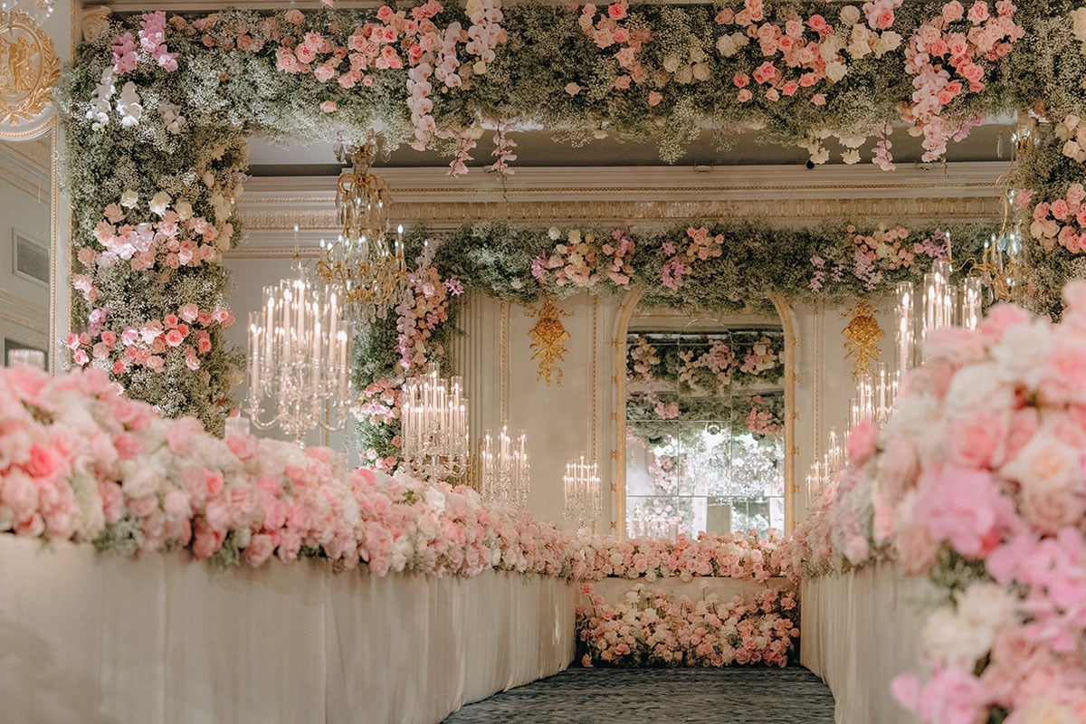 Blooming Haus Michal Kowalski Wedding ceiling Blooming Haus Michal Kowalski Wedding ceiling