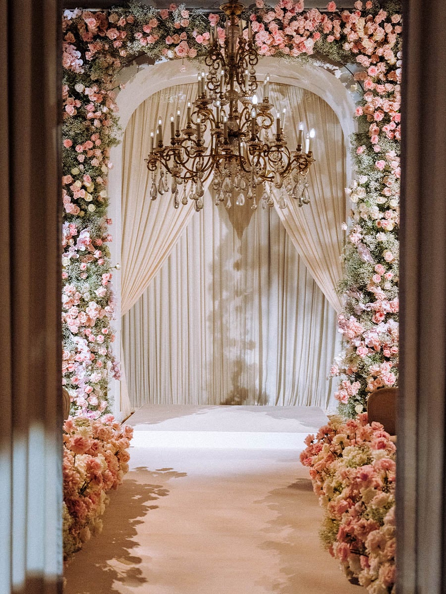 Blooming Haus Michal Kowalski Wedding aisle