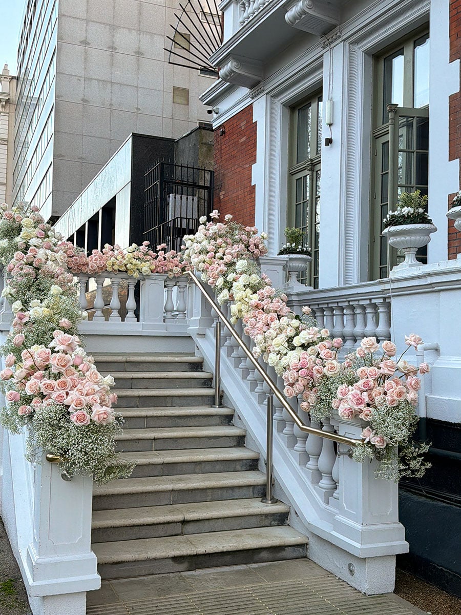 Blooming Haus Michal Kowalski Wedding stairs Blooming Haus Michal Kowalski Wedding stairs