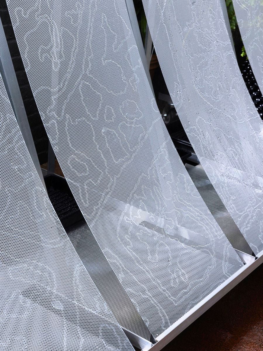 The patterns on the aluminium installation