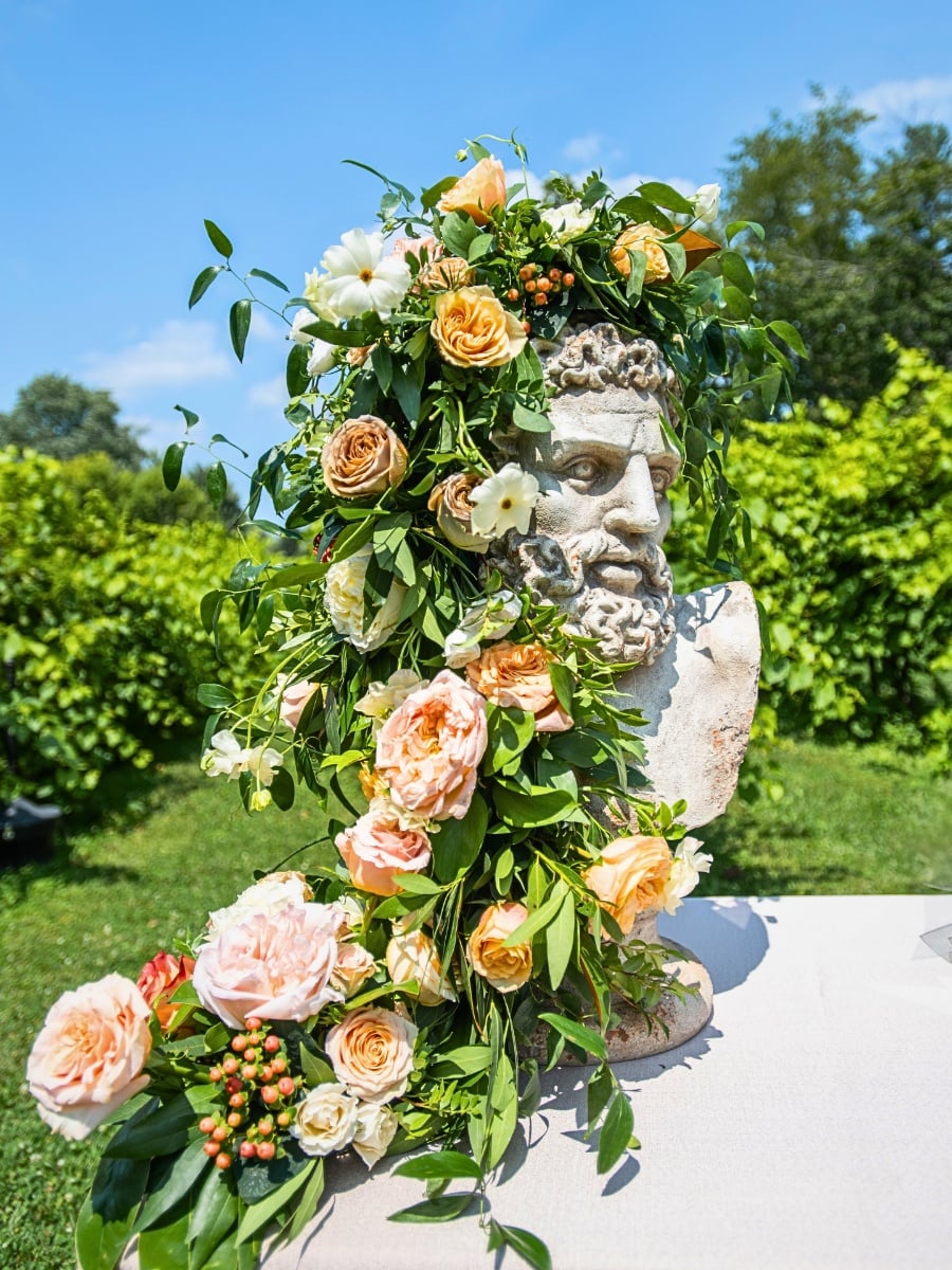 Flowers in Greek Mythology: These Flower and Plant Names Originate in Greek Mythology