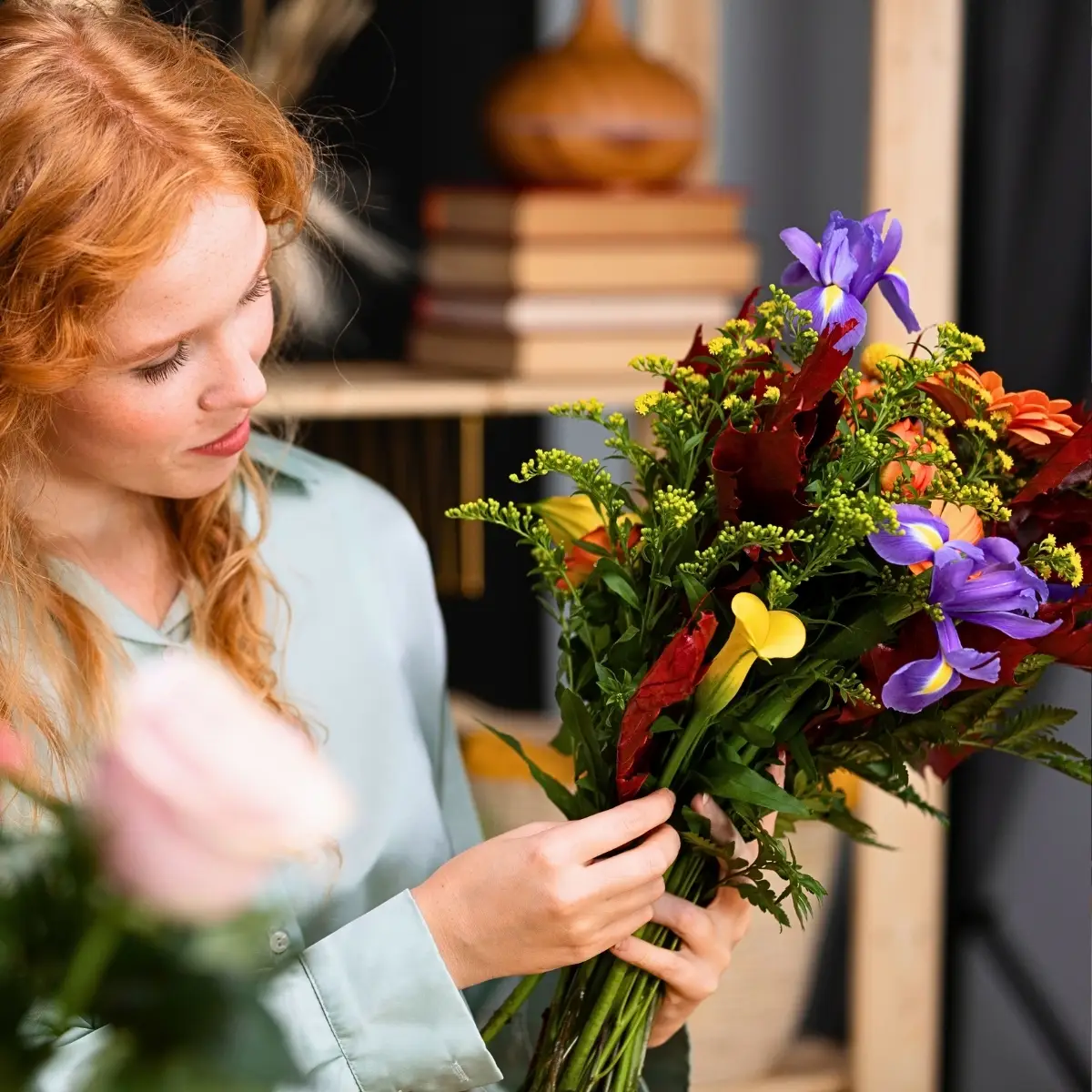 Creating Stunning Designs With Different Flowers Mixed in a Vase