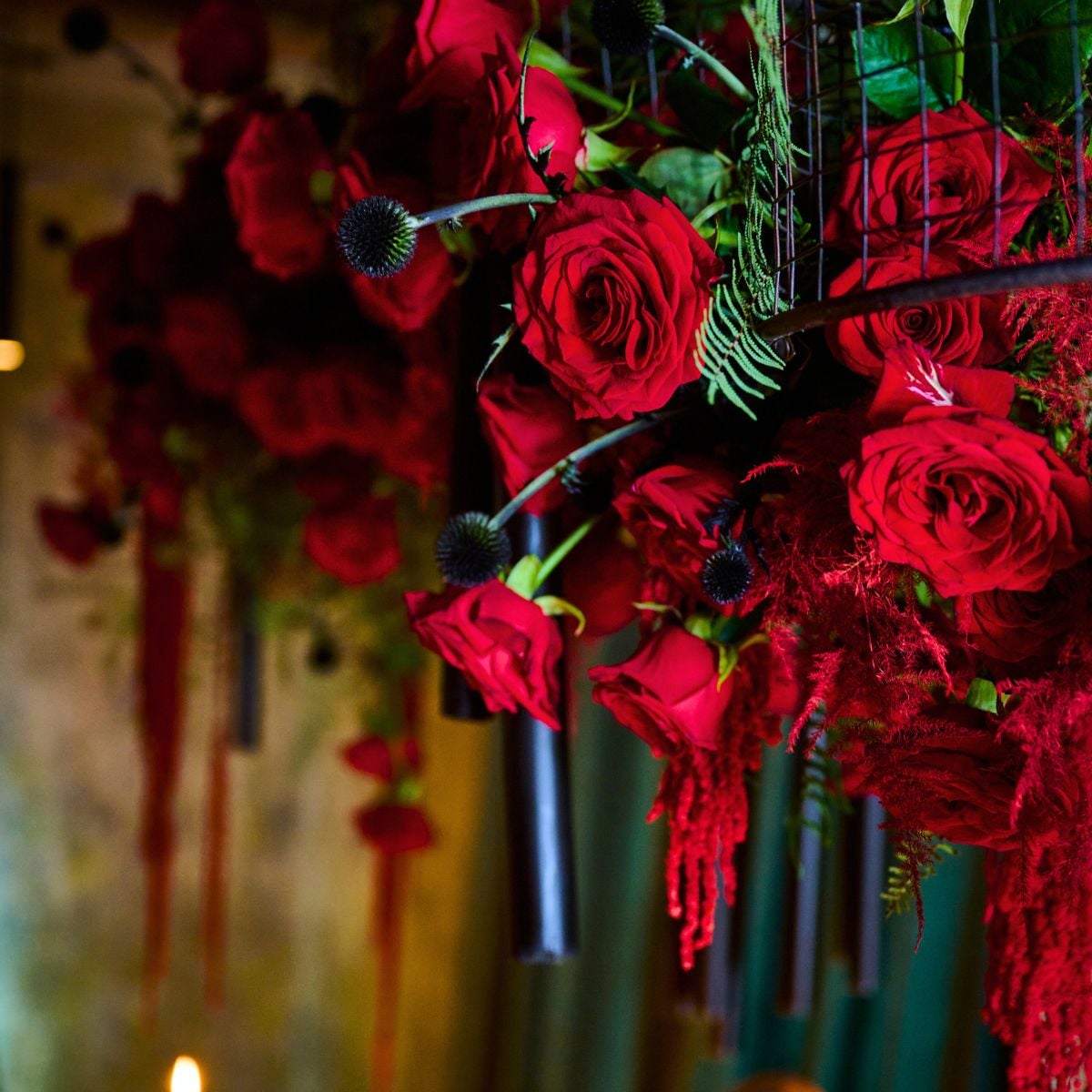 Porta Nova Red Naomi wedding roses table design by Iona Nechifor close up Porta Nova Red Naomi wedding roses table design by Iona Nechifor close up