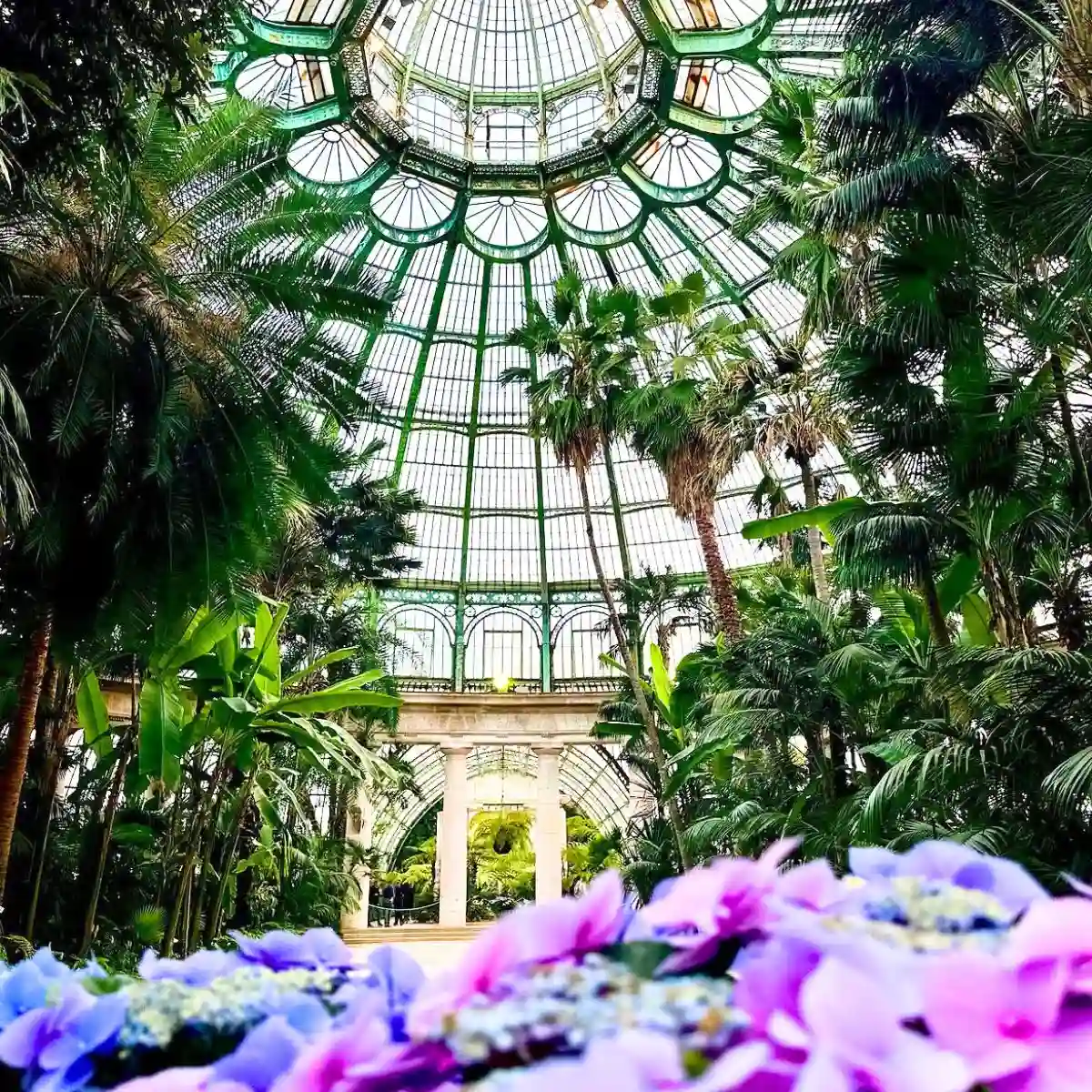 10 Royal Gardens From Around the World to Add to Your Travel List