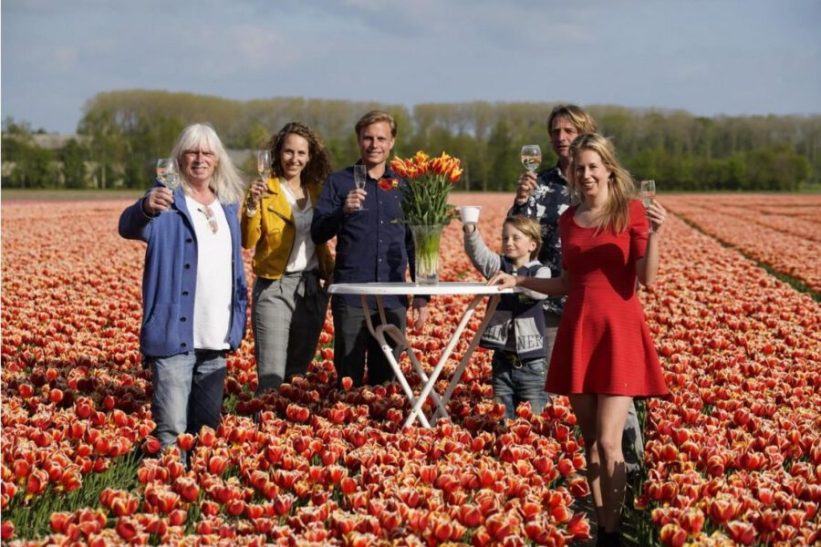 Piet van Kampen and babtism of Stay strong on Thursd.