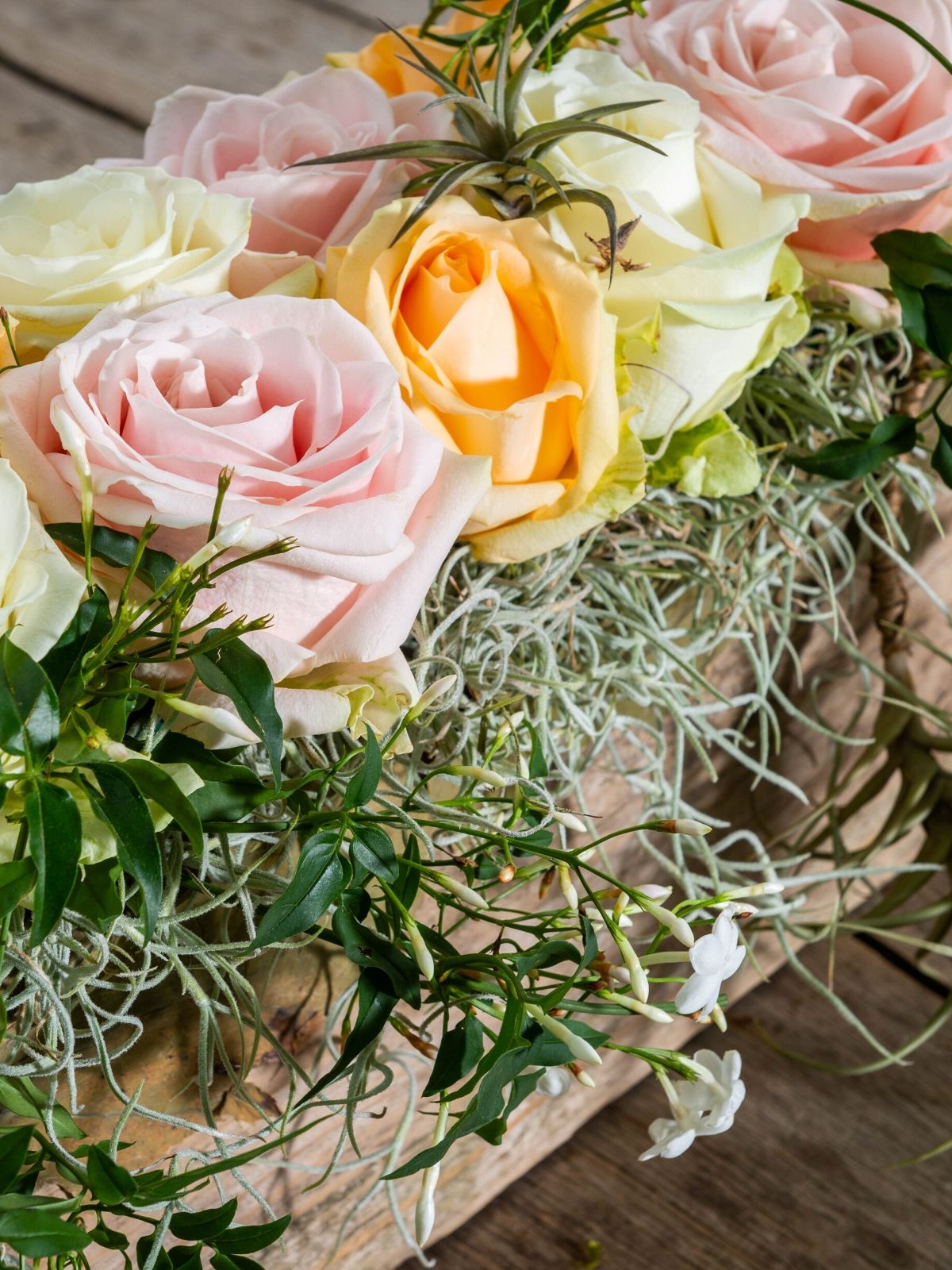 Soft pastel roses - Avalanche+ Fleur Creatif - on Thursd 02