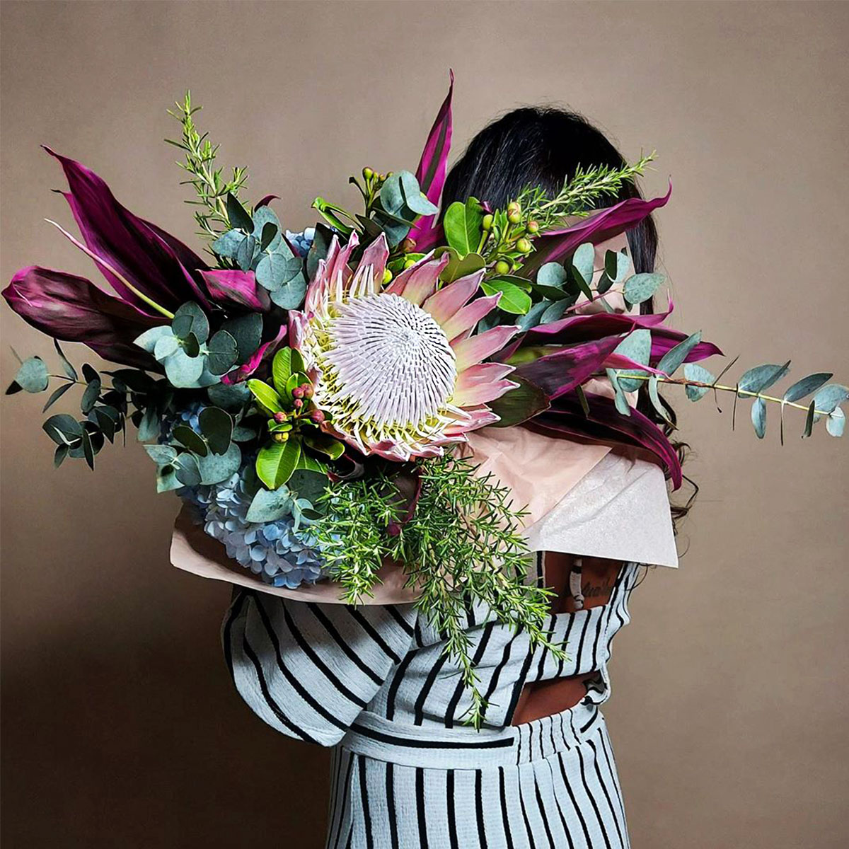 Designing with South African Flowers Protea King 2