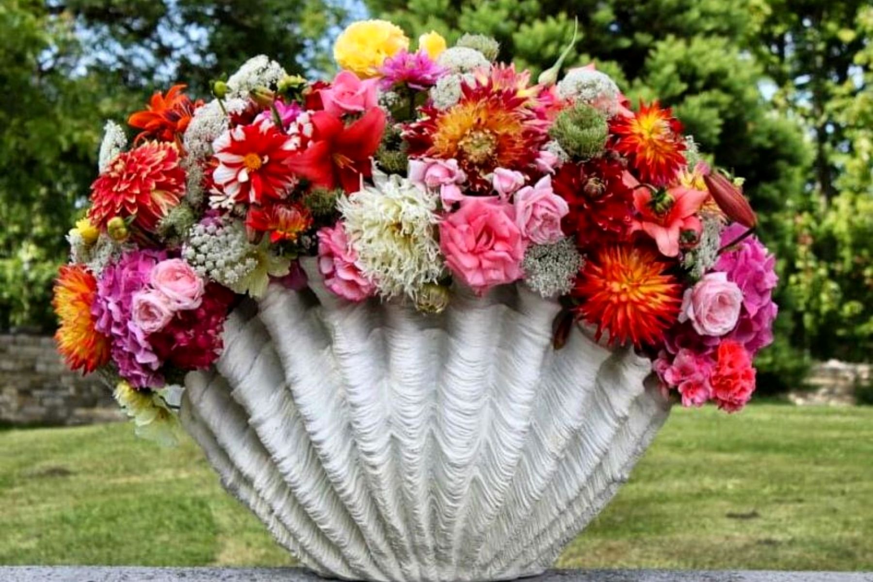 Laure Bouttecon's Floral Design on Thursd