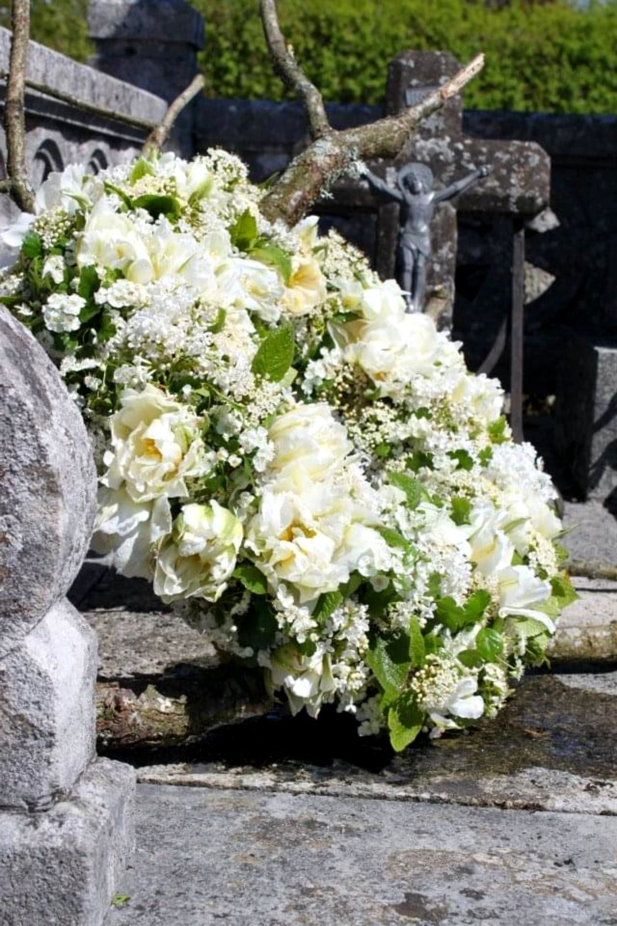 White Flowers Laure Bouttecon on Thursd 