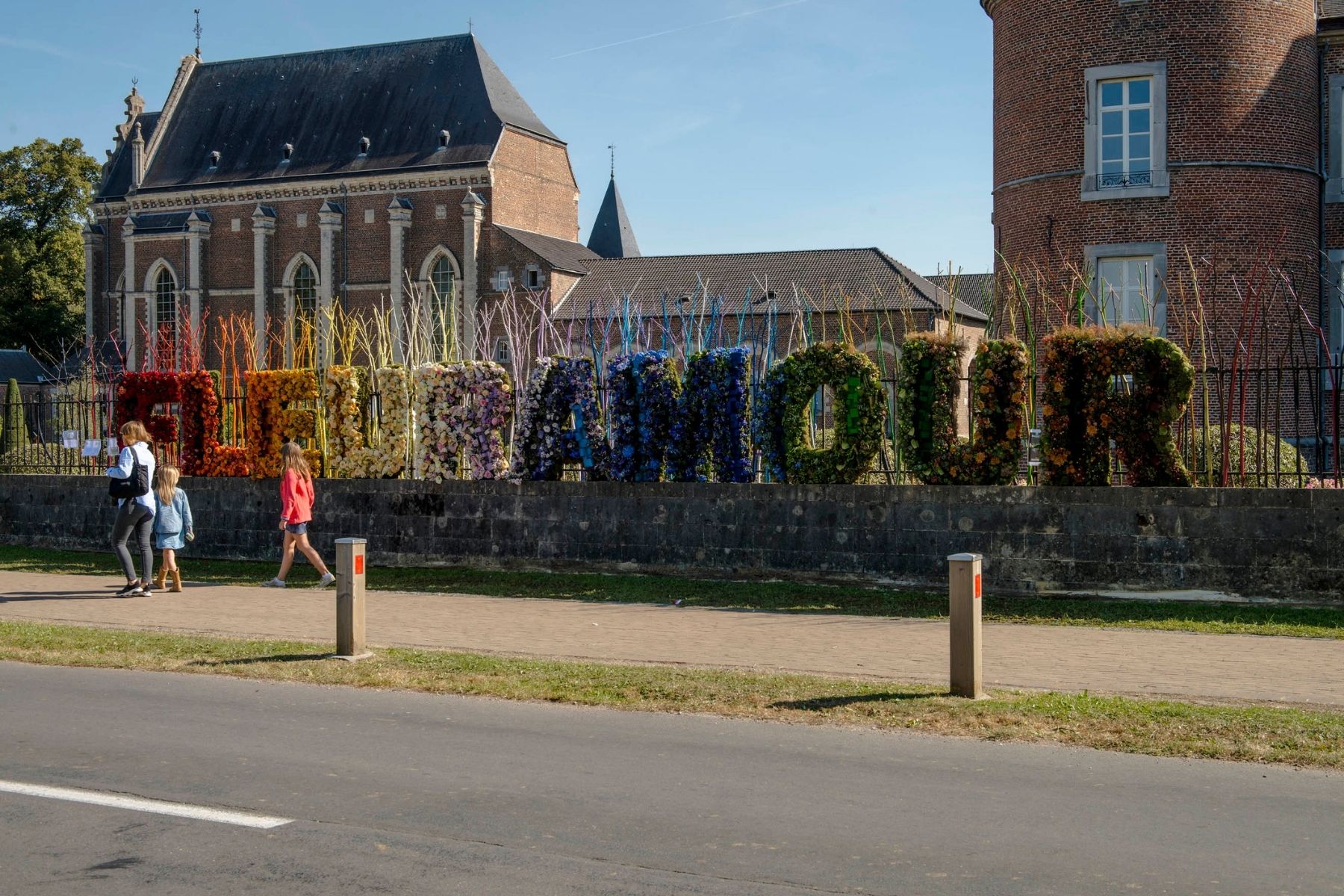 Fleur Floral Fashion by Fleuramour in Alden Biesen Castle - #TOTF2021 Summer - Article on Thursd (15)