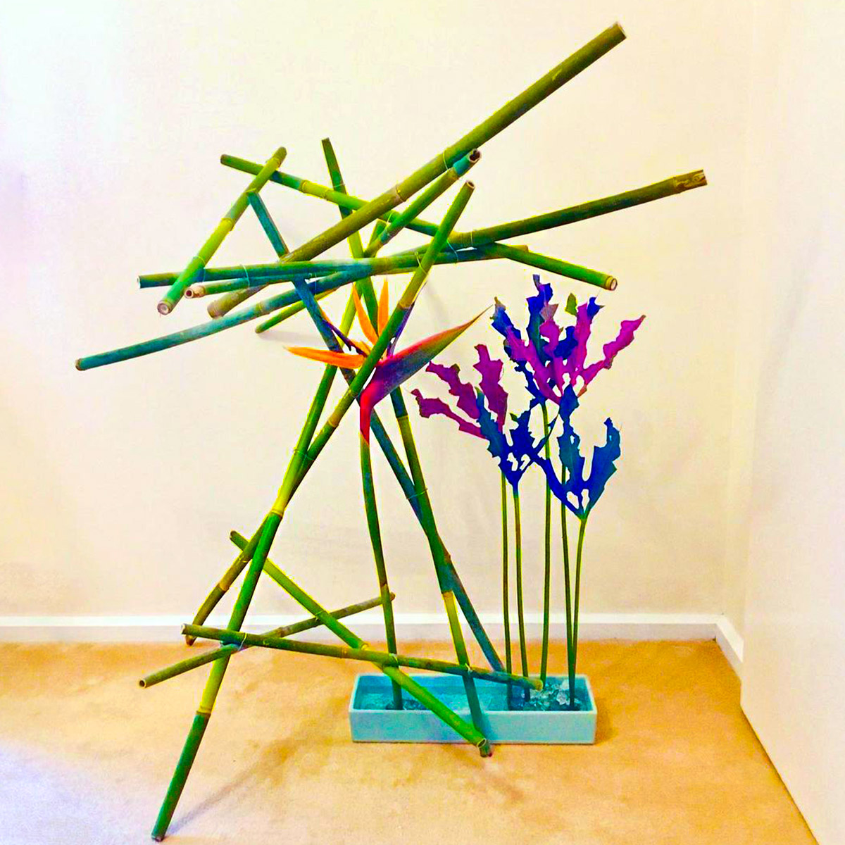 Toula Karanikolopoulos Shows How Ikebana Is the Art of Flower Arrangement 06