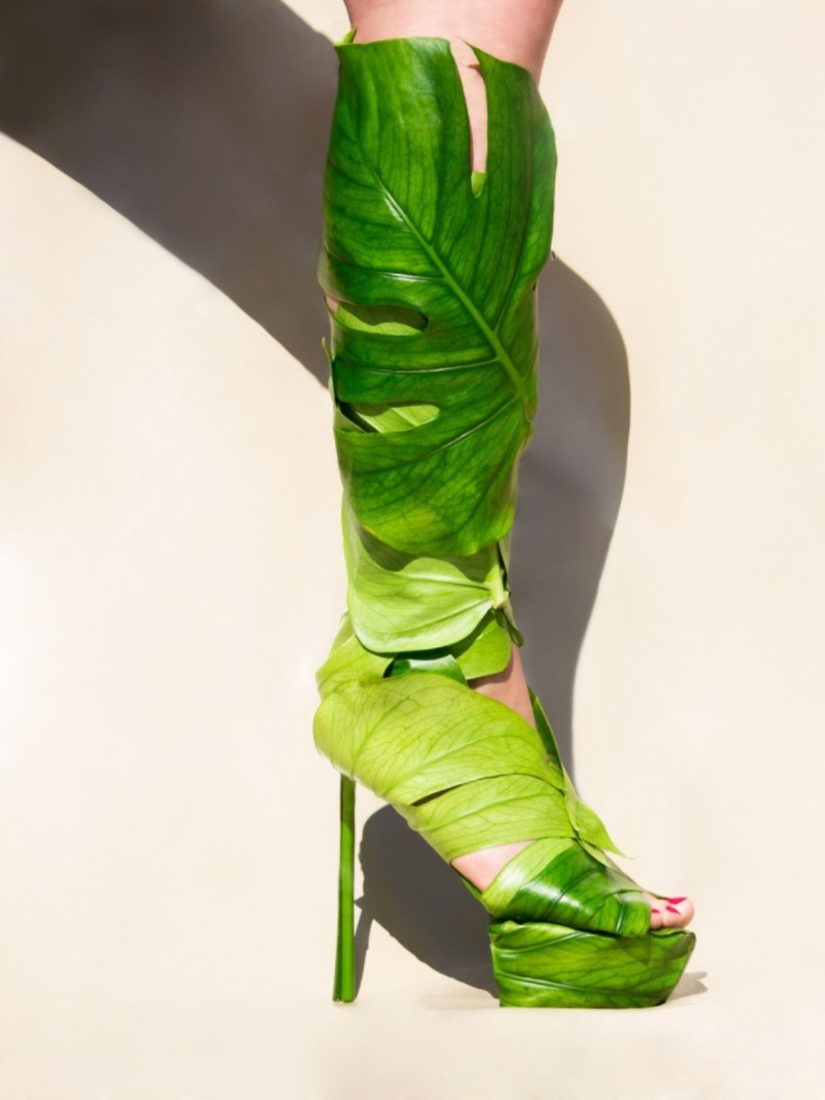 Make a Fashion Statement With These Unique Green Slippers - monstera shoes - Pantoufle de Vert article on thursd
