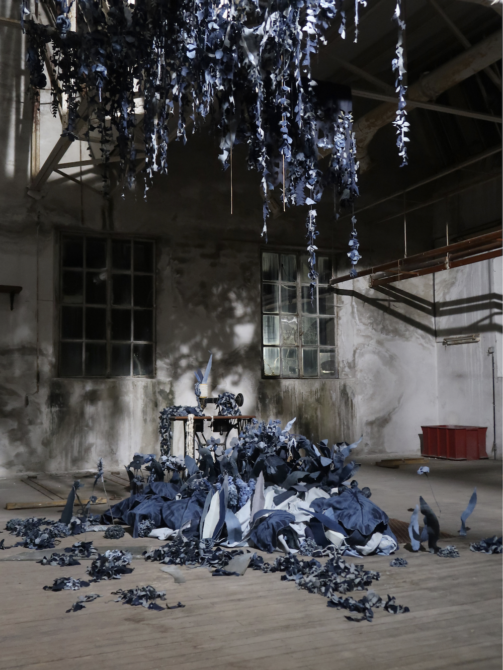 Ian Berry Crafts a Path of Nature Entirely Made Out of Denim002