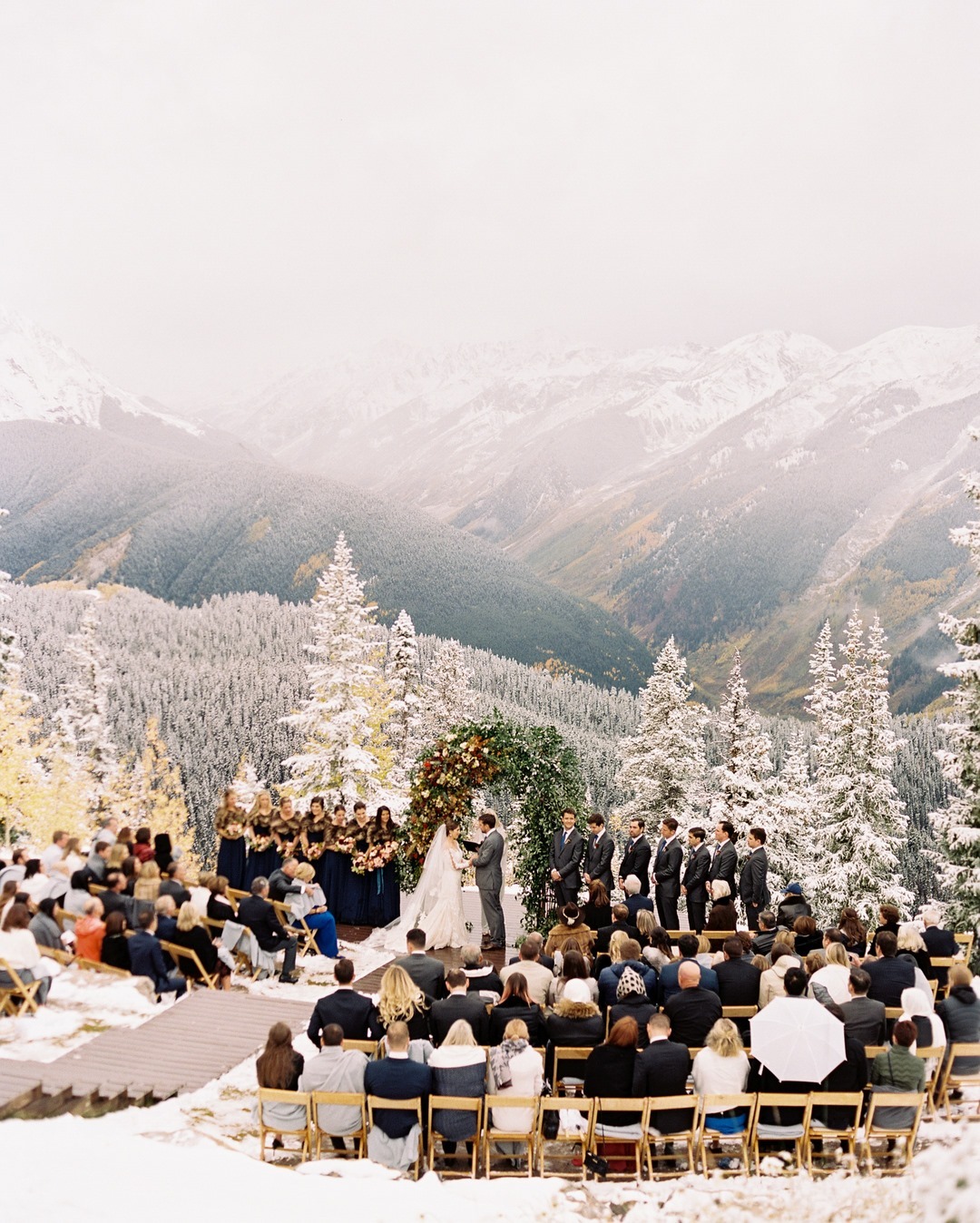 These Are the Winter Wedding Trends We're Seeing Everywhere026