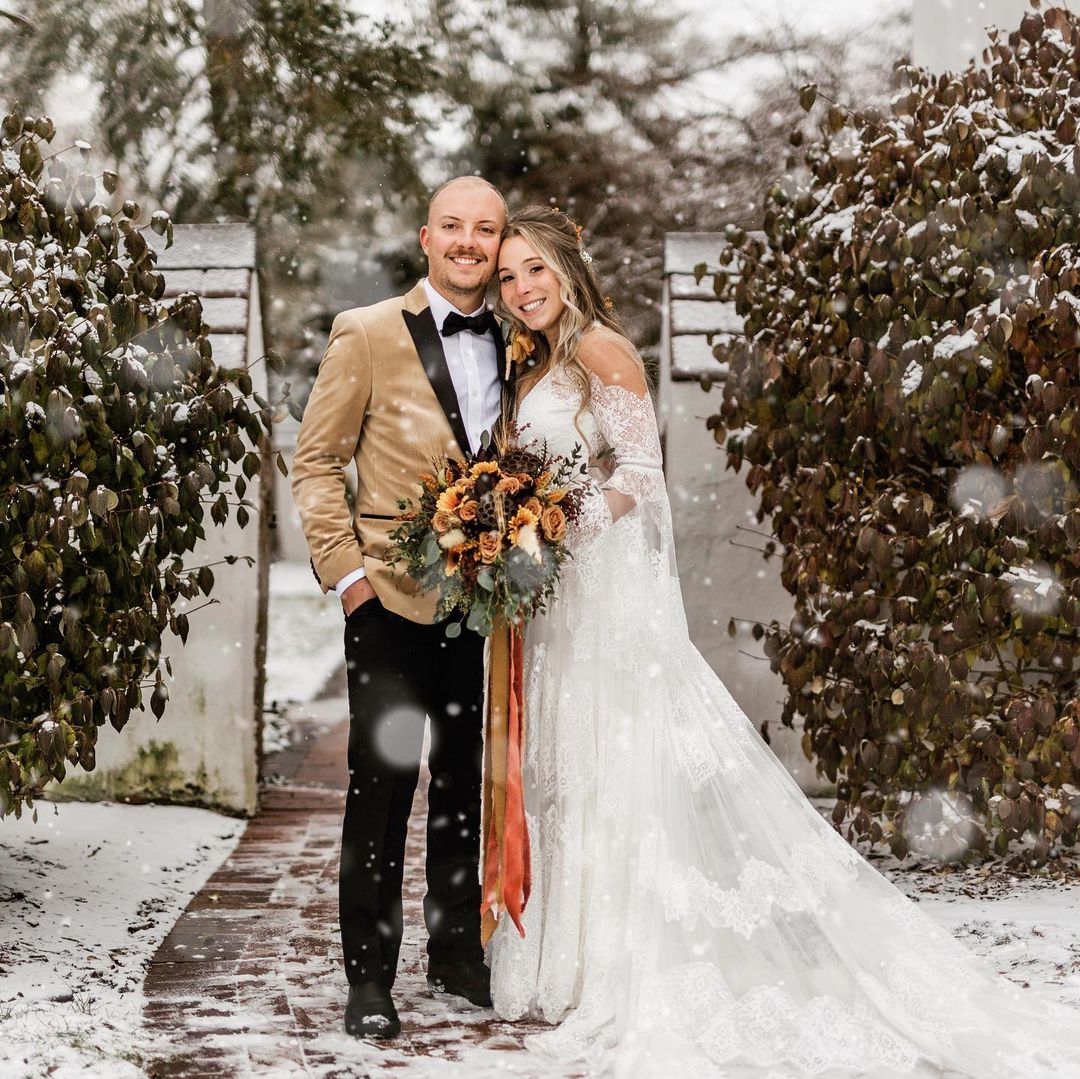 These Are the Winter Wedding Trends We're Seeing Everywhere024
