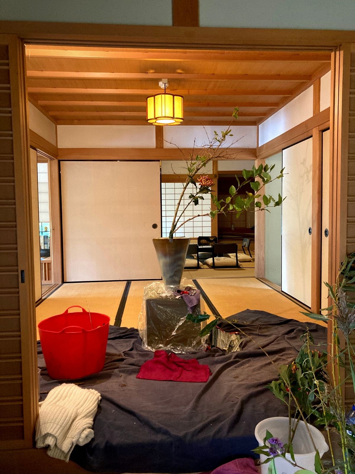 Ikebana Ikenobo Els Claes Japanese Garden 3 Haiku in bloom -  Just Chrys  - Blog on Thursd