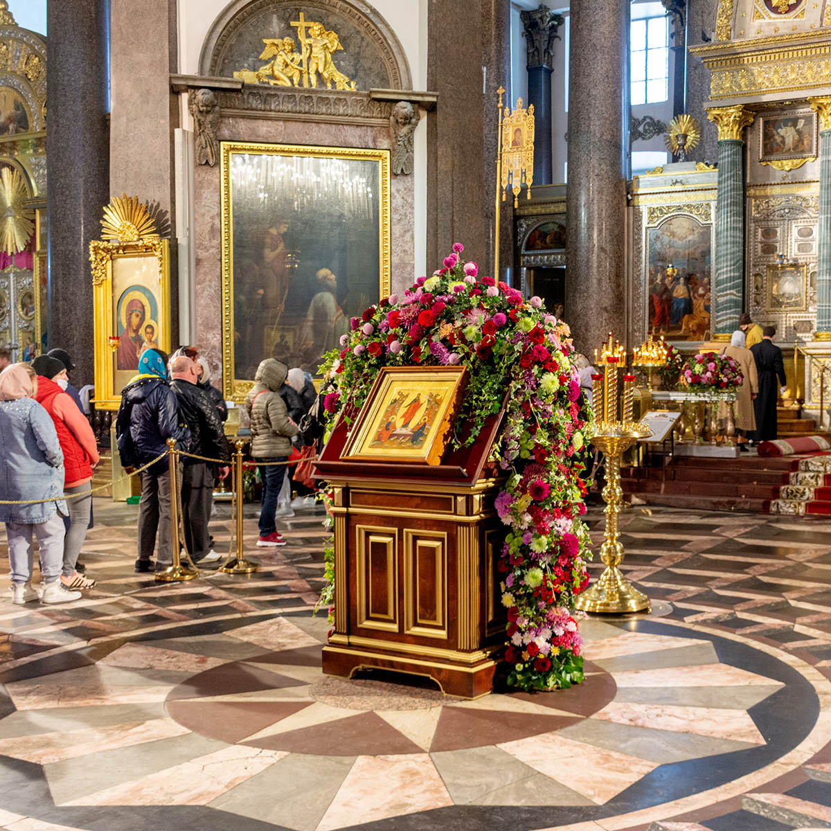 Renaissance of Flower Arrangements for Russian Orthodox Easter 06