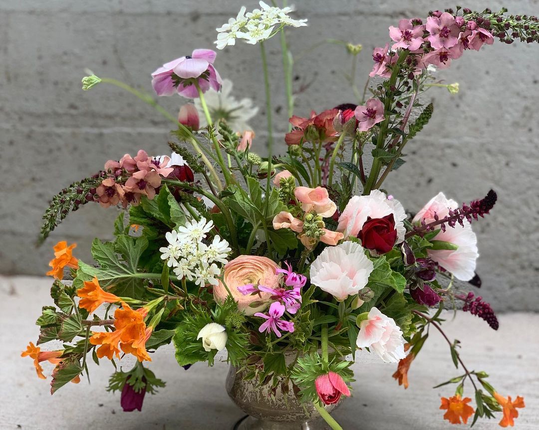 La Musa de las Flores Interviews Joanna Letz - la musa de las flores blog on thursd - floral design in vase