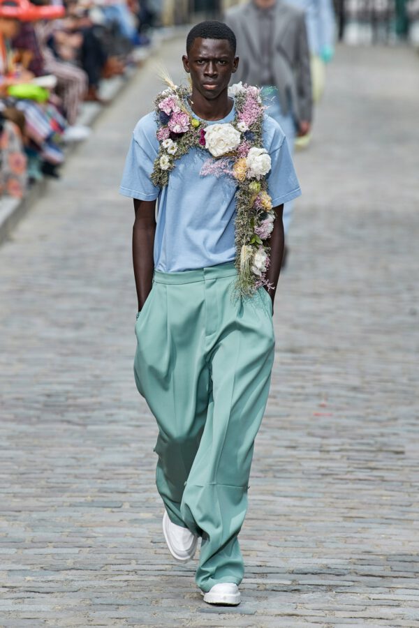 Vogue - 15 times flowers floated down the runway -flower necklace man - on thursd