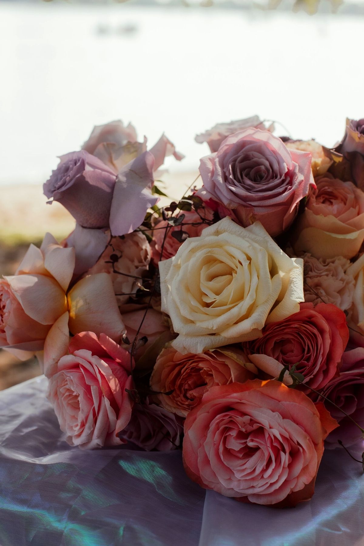 Inspirational Shoot With Gorgeous Decofresh Roses and Carnations - Blog on Thursd (40)