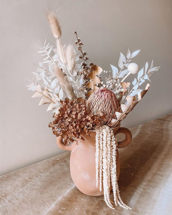 Terra and Tassel dried floral arrangement - The Dried Flower Instagram Community on thursd