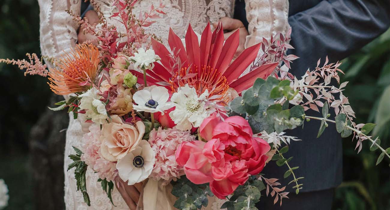 favorite-bouquets-of-2019-by-greenweddingshoes-header