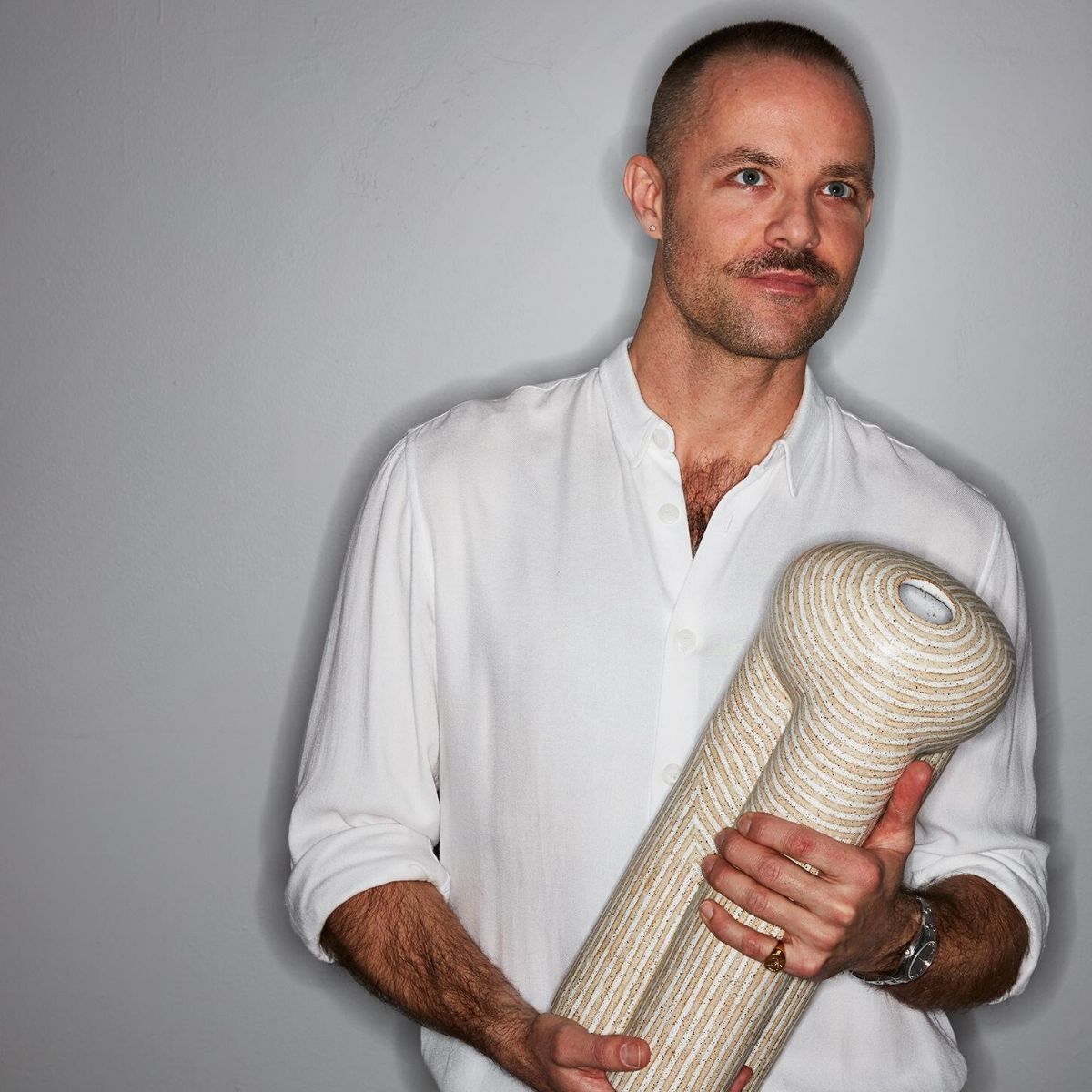 jeremy-anderson-unveils-his-ceramic-work-featured