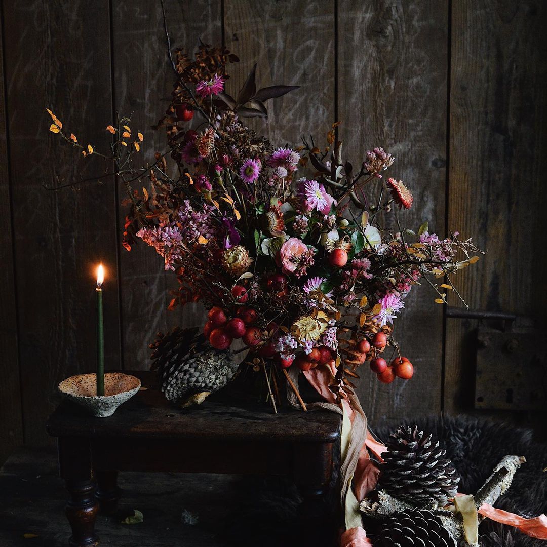 15-floral-arrangements-for-the-winter-season-featured