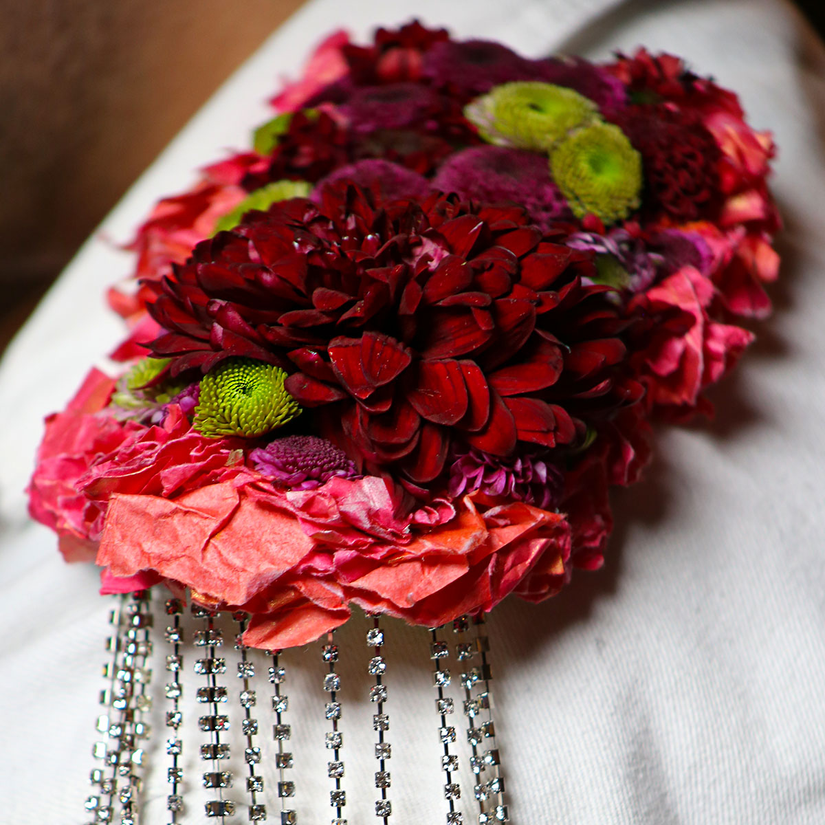 red-chrysants-for-valentine-of-course-featured