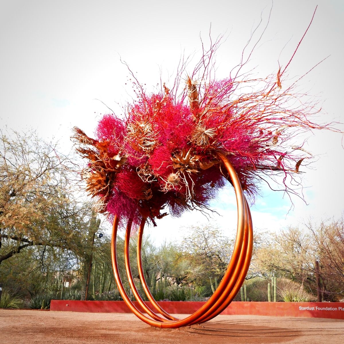 floral-art-installation-inspired-by-the-emotion-and-gesture-of-a-wind-storm-featured