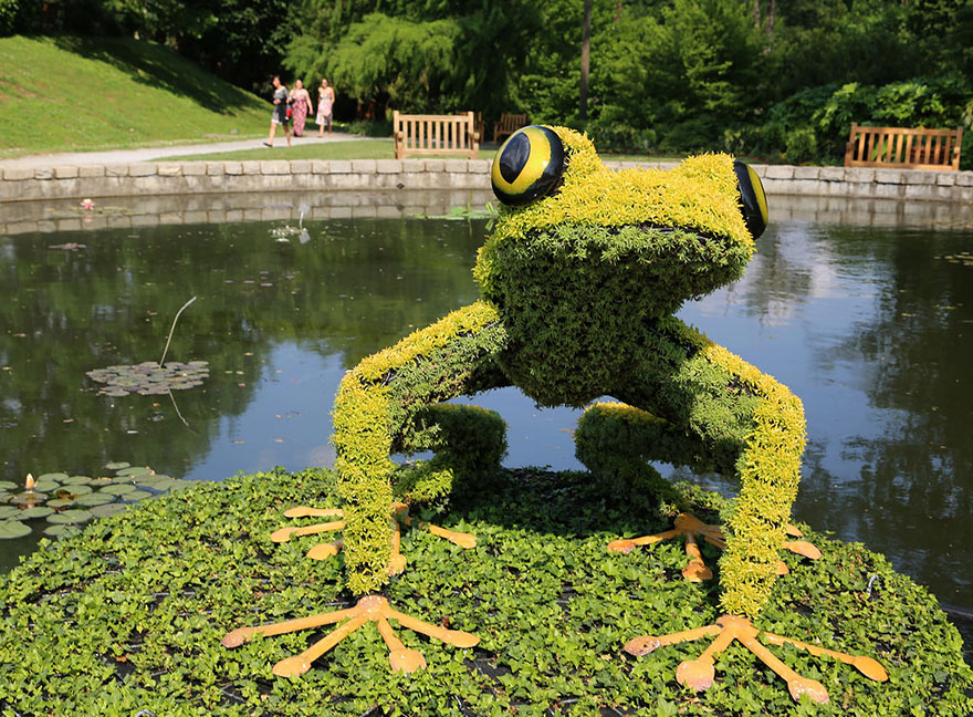 incredible-botanical-sculptures-at-the-atlanta-botanical-garden-featured