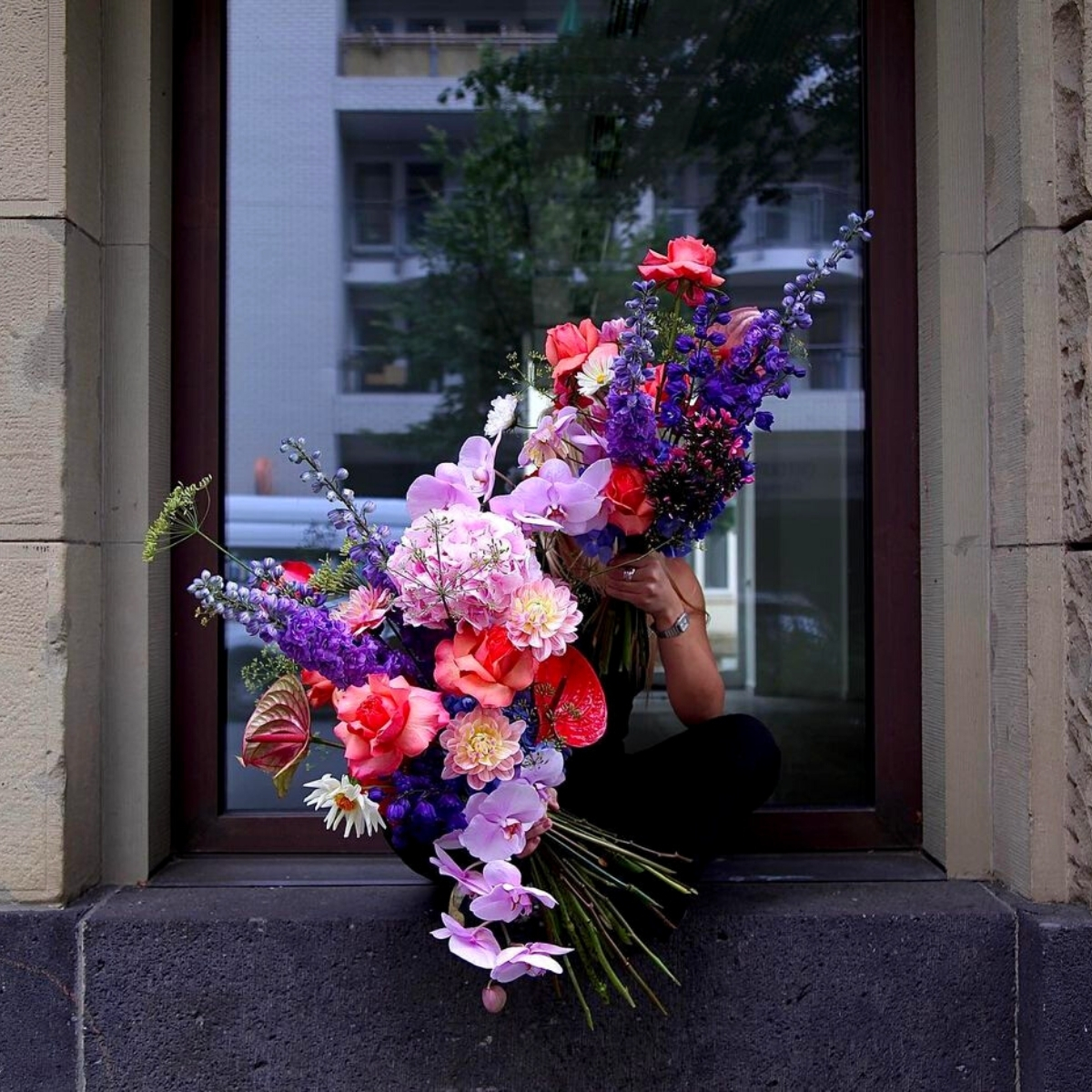 marsano-berlin-the-power-of-change-in-bouquets-featured
