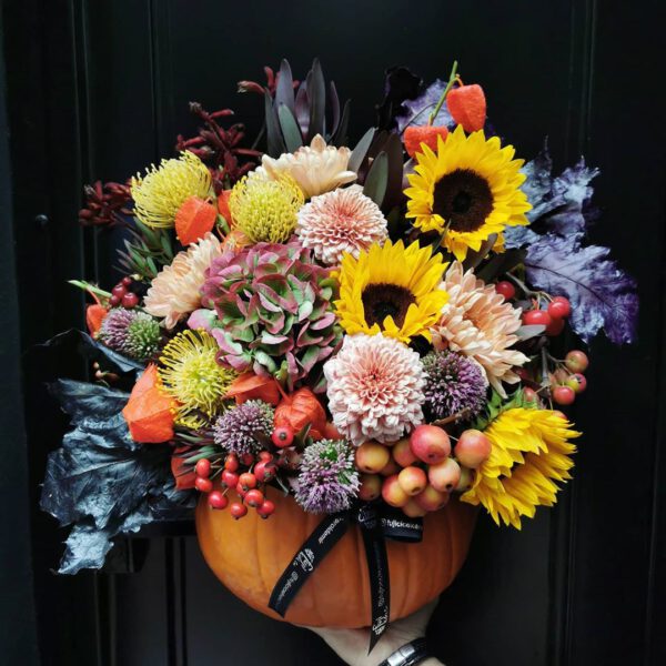 fujicicekeroldemiristandbul turkey - Flower Filled Pumpkin Designs From Around the World - on thursd