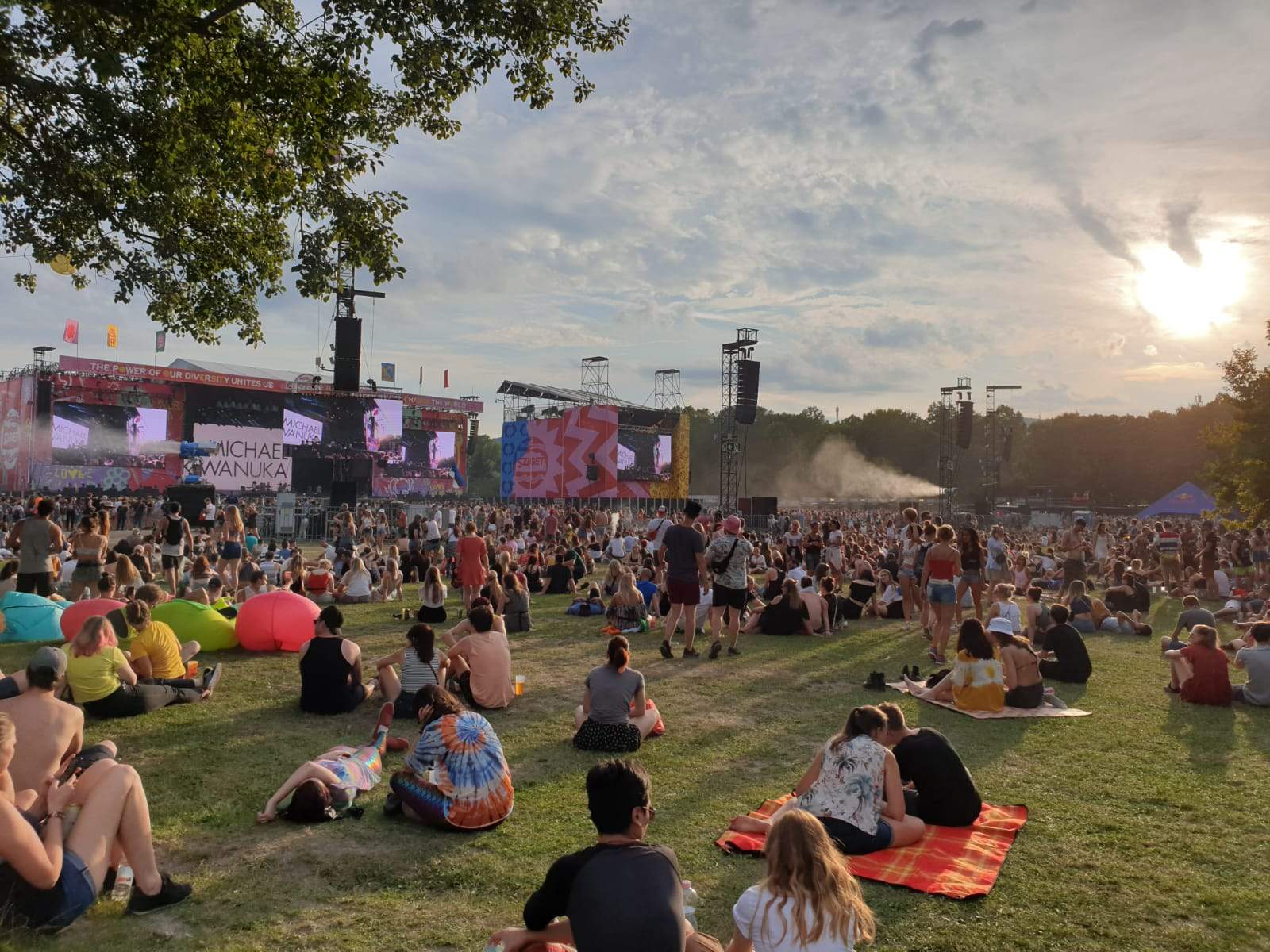 sziget-the-festival-feeling-with-flowers-header