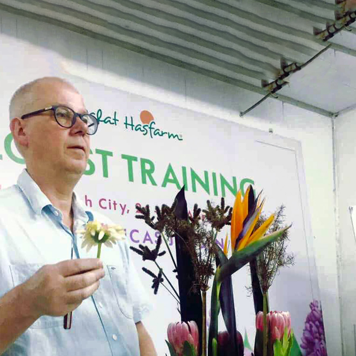 knowledge-is-really-important-for-florists-featured