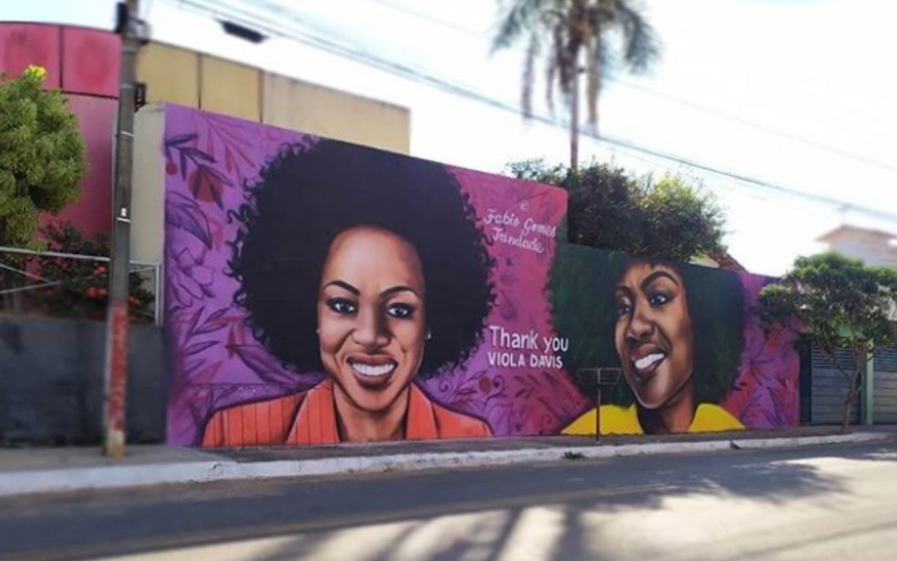 Fábio Gomes Trindade Incorporates Existing Nature Into Spectacular Murals Street Art