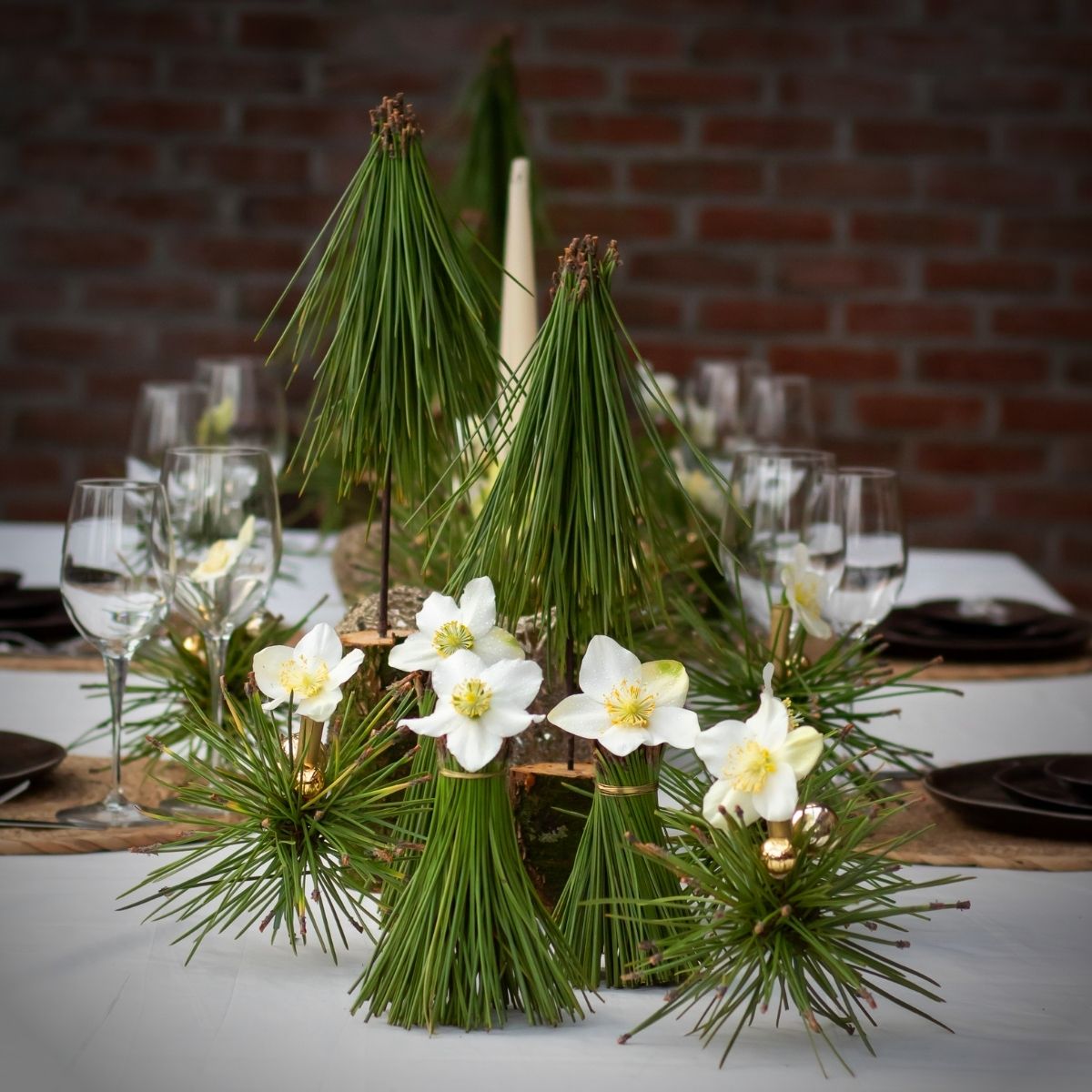 the-most-beautiful-festive-table-decoration-featured