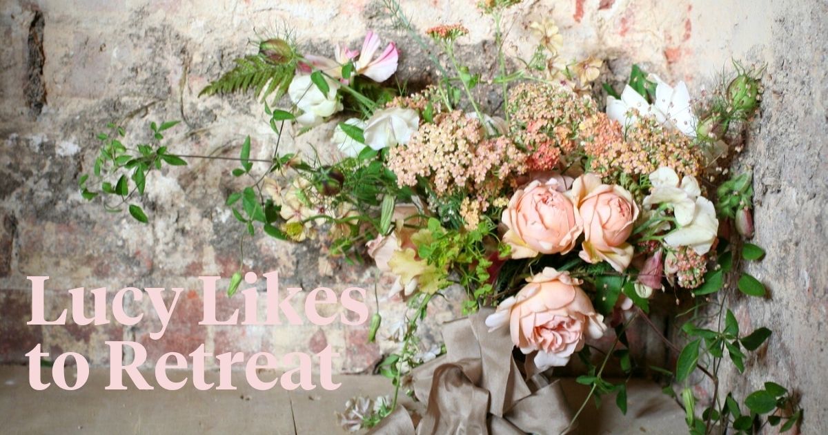 La Musa de las Flores Interviews Lucy the Flower Hunter