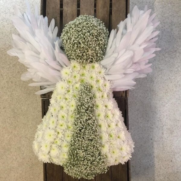 Unique Floral Sculptures Made With Chrysant Pina Colada - Poppyfields Florist design on thursd