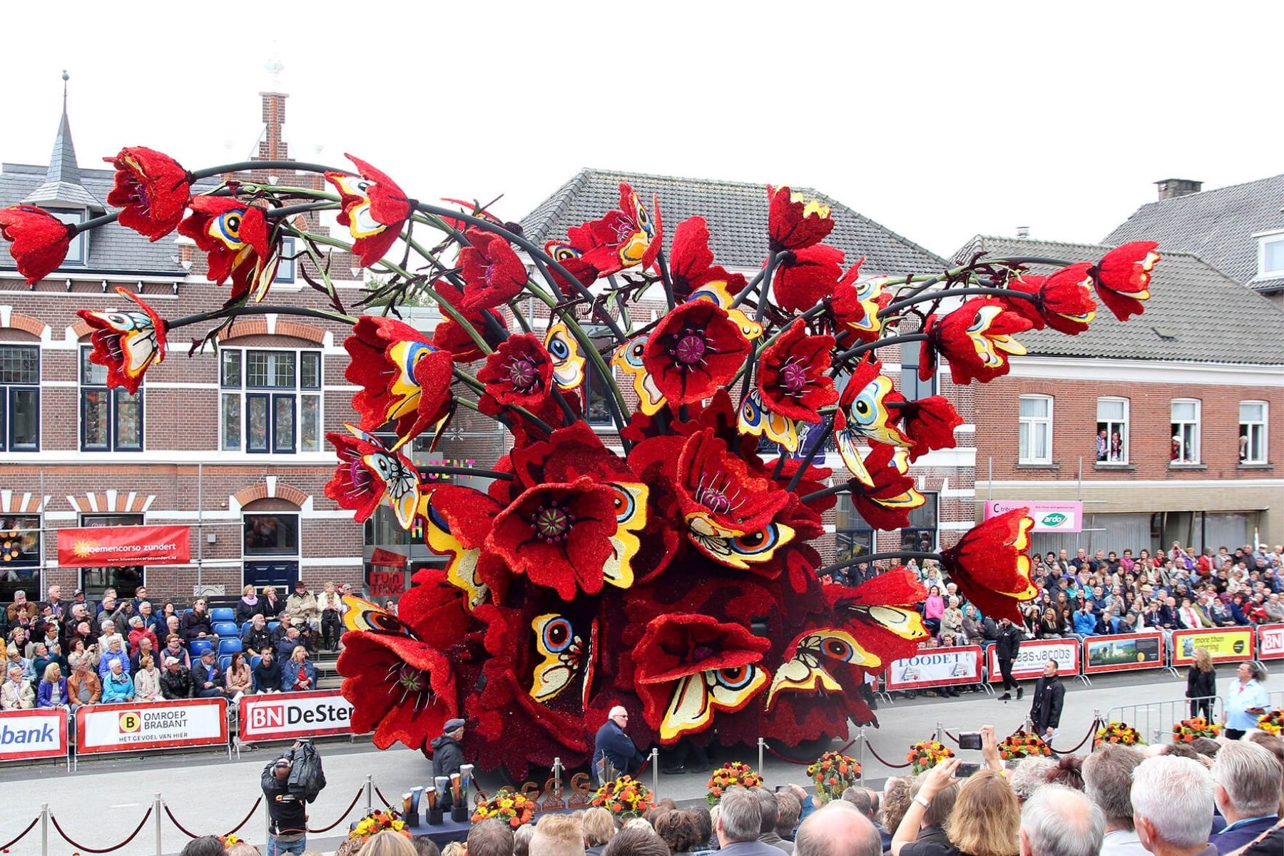 Unesco Declared Dutch Parades as International Intangible Cultural Heritage - Article on Thursd