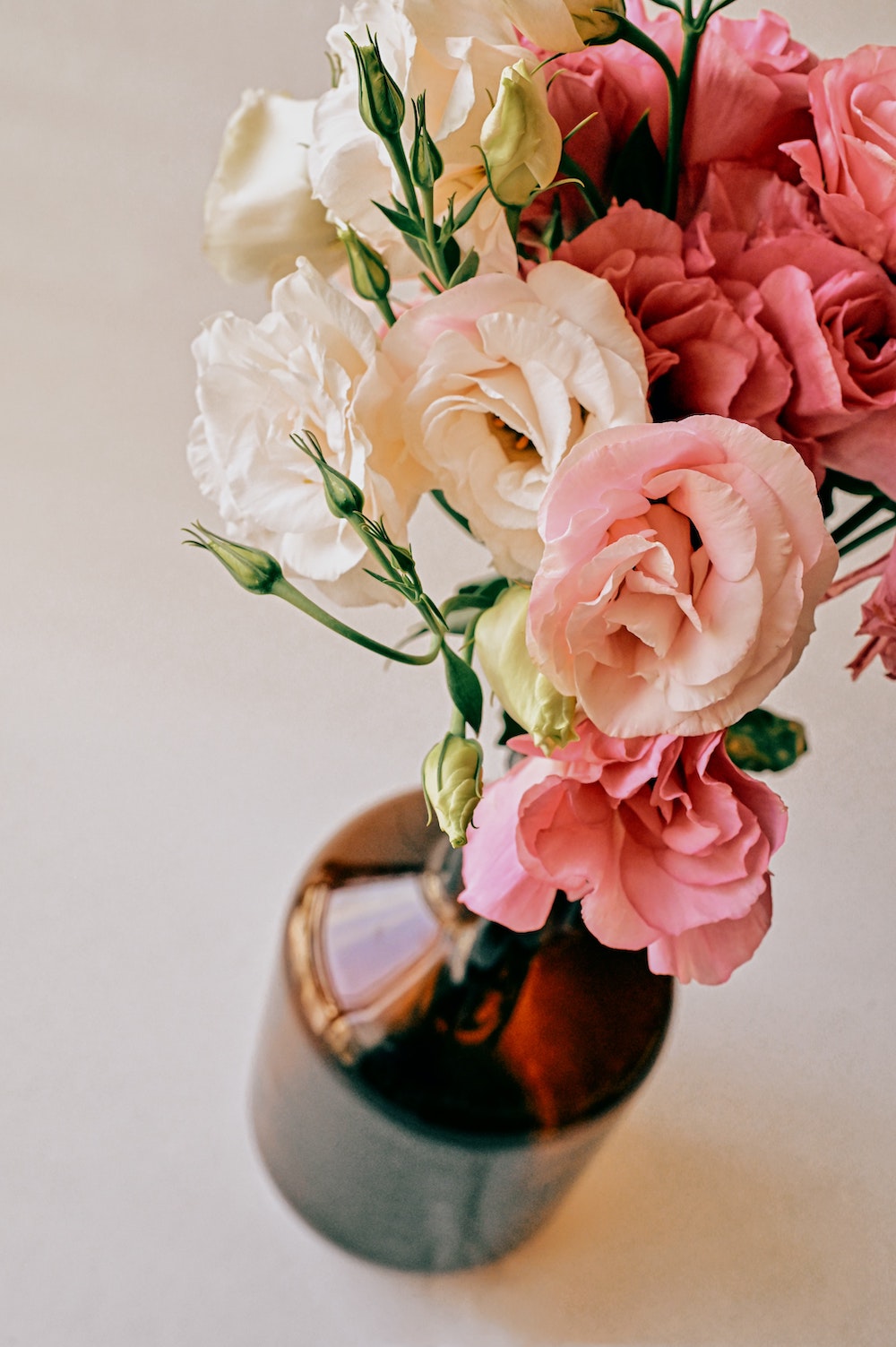 15 Winter Wedding Flowers for Your Seasonal Floral Arrangements Lisianthus